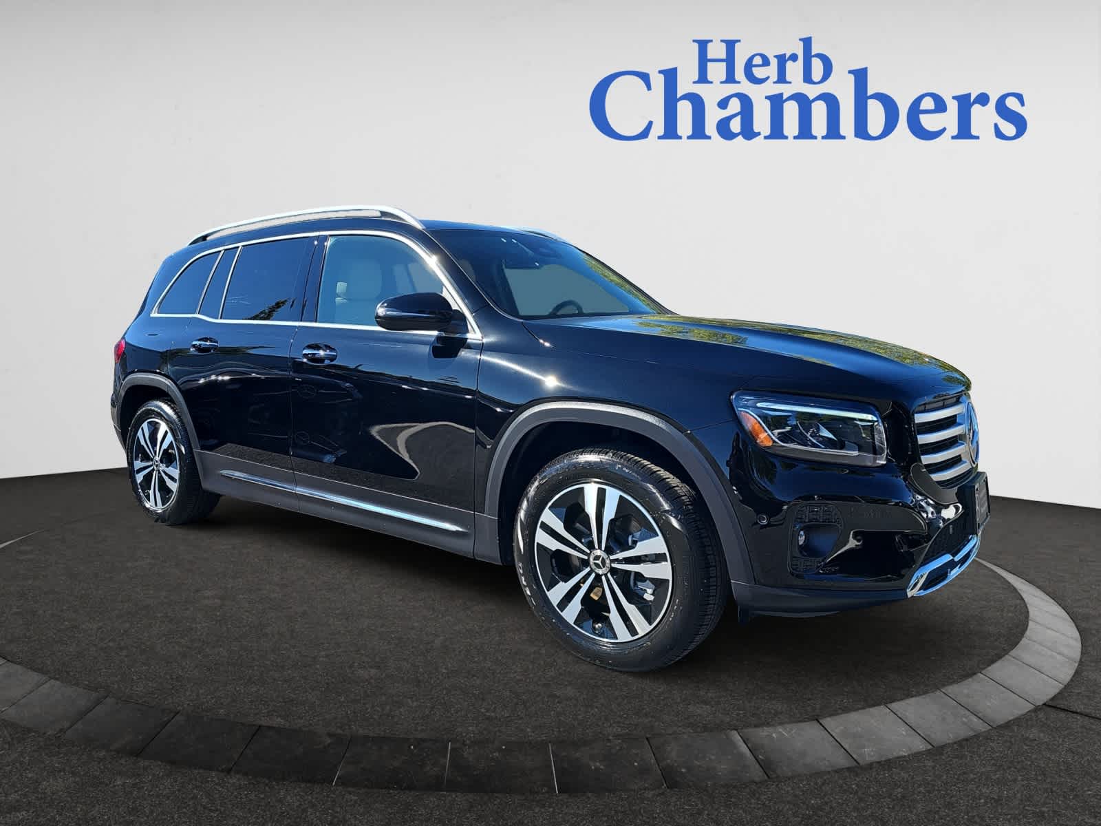 2025 Mercedes-Benz GLB