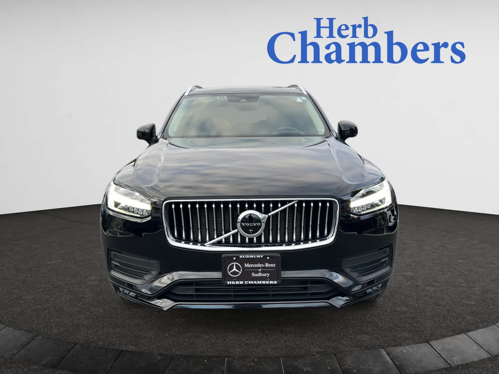 2020 Volvo XC90 T6 Momentum photo 2