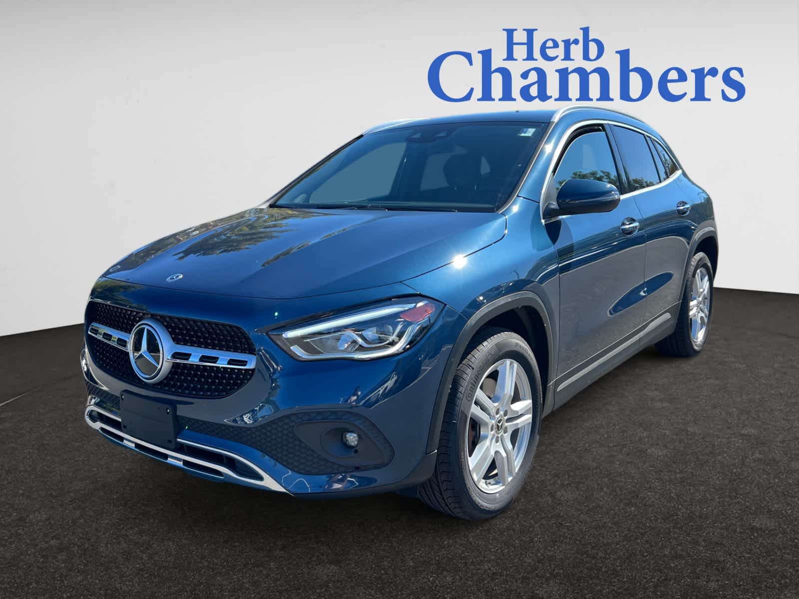 2023 Mercedes Benz GLA 250 4MATIC photo 4