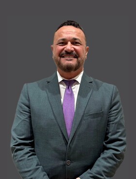 Staff member Kal Nasser from ID_aef30b