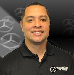 Staff member Luis Aguasvivas from ID_cd0ee5