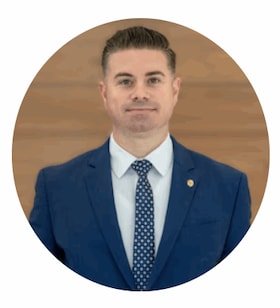 Staff member Luiz Angelo from ID_aef30b