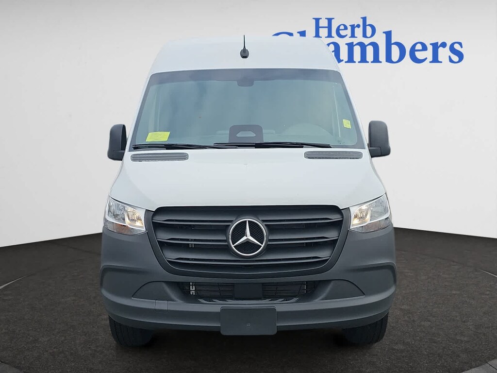 New 2025 Mercedes-Benz Sprinter 2500 Standard Roof 4-Cyl Diesel HO Van Cargo Van