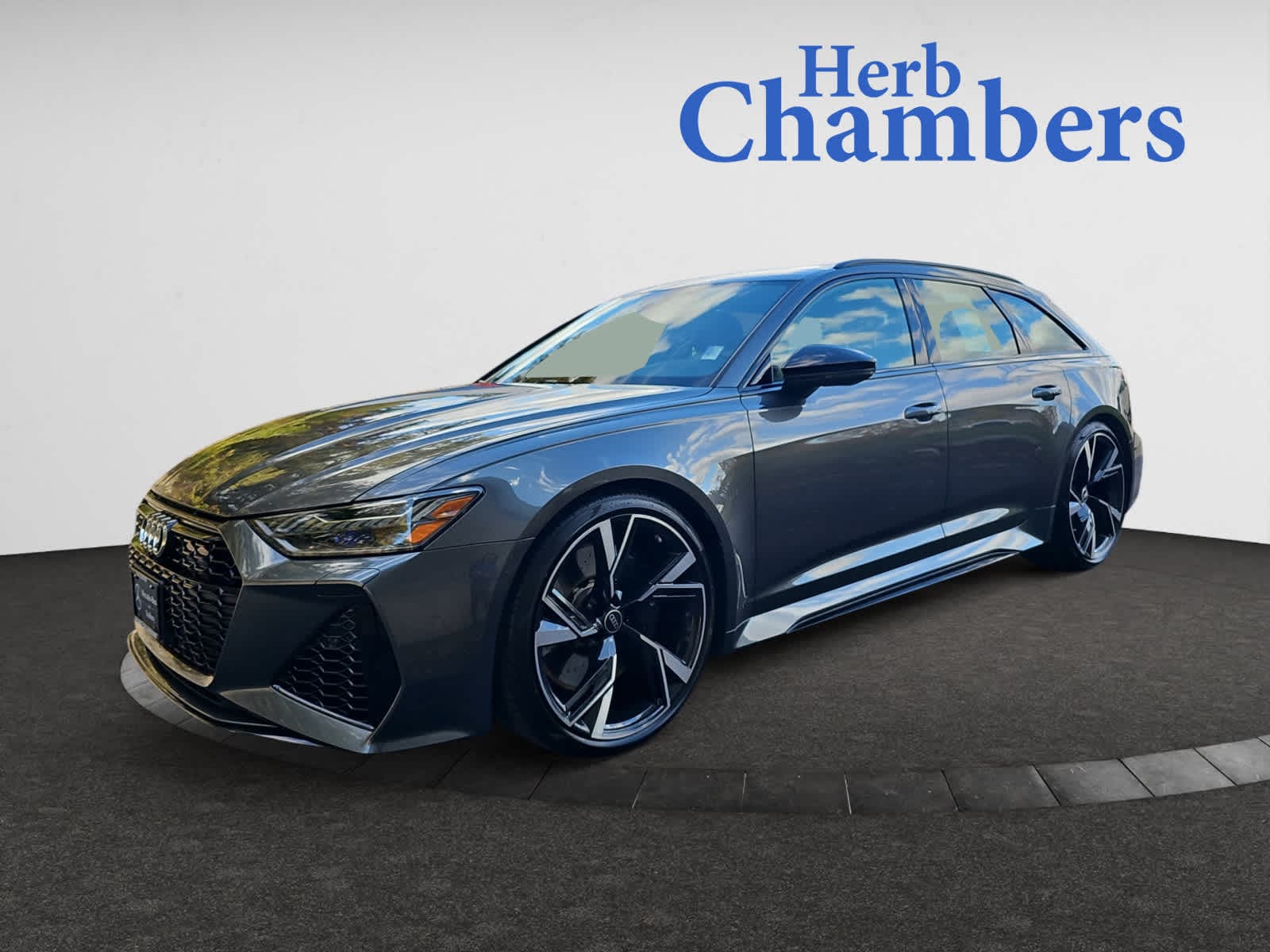 2021 Audi RS 6 Avant Base photo 4