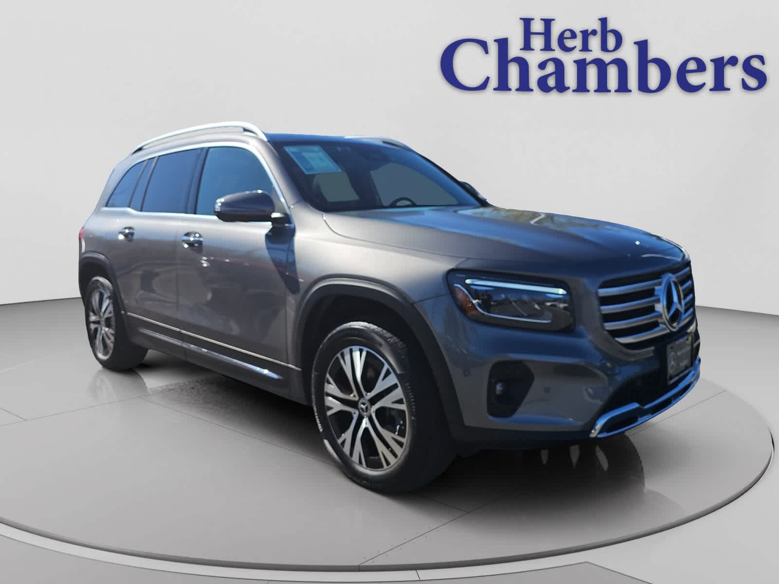 2026 Mercedes-Benz GLB GLB 250 4MATIC's photo