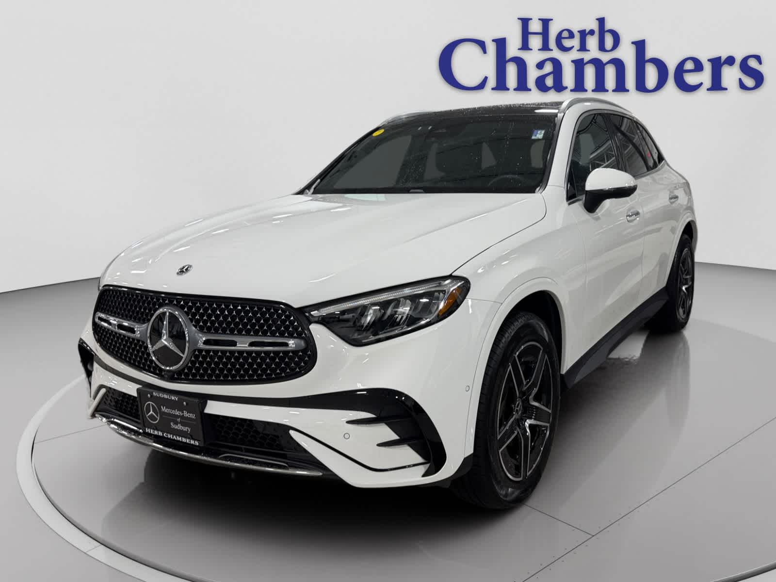 2025 Mercedes Benz GLC 300 4MATIC photo 4