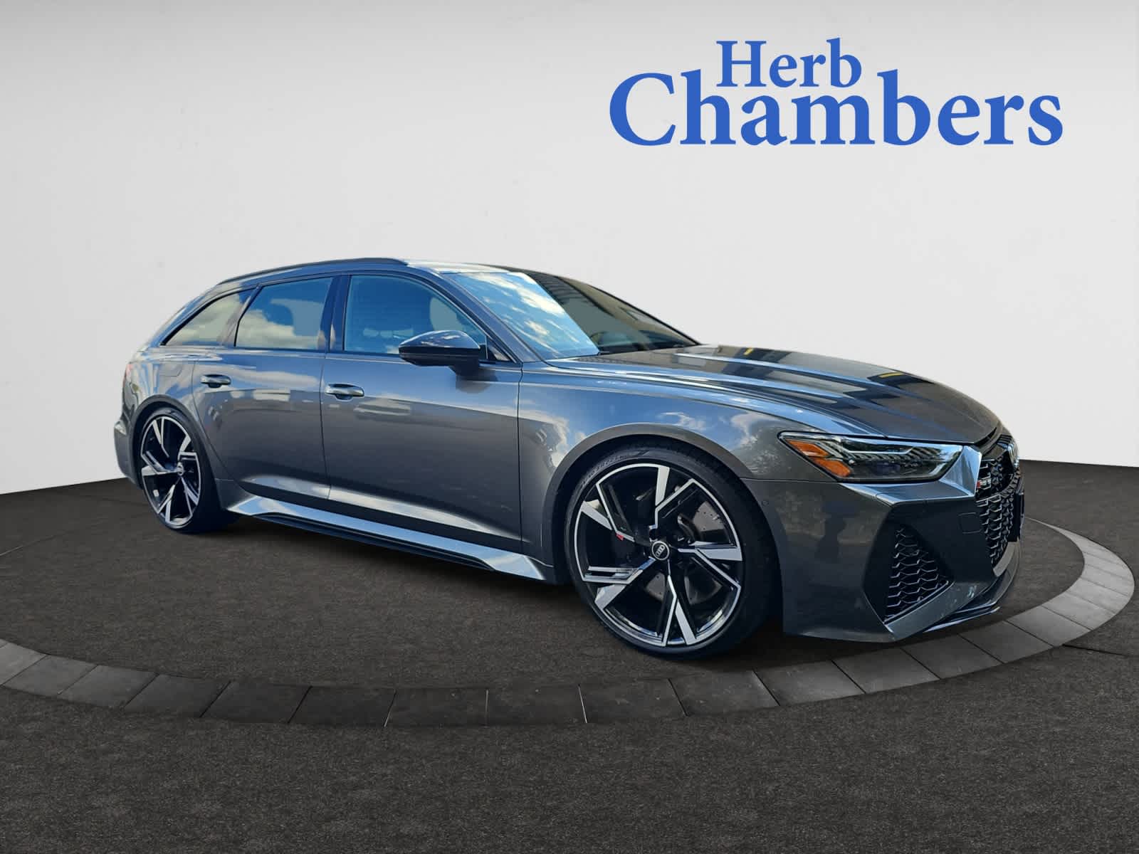 2021 Audi RS 6 Avant Base's photo