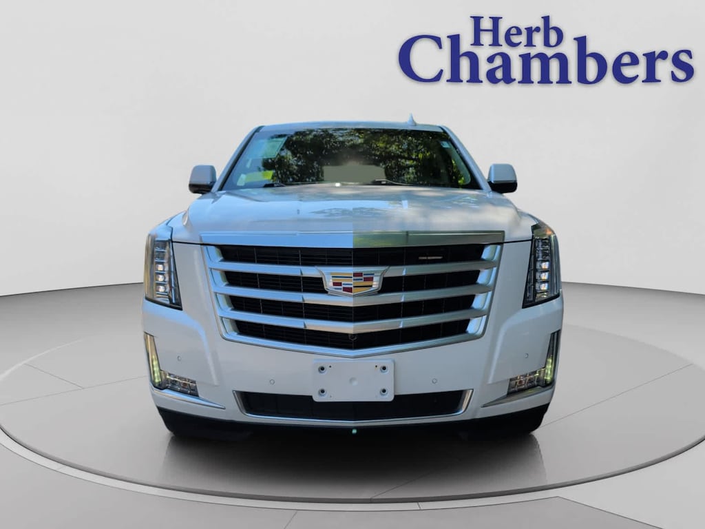 Used 2019 CADILLAC Escalade Luxury SUV