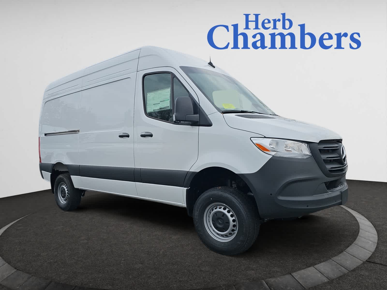 2025 Mercedes-Benz Sprinter Cargo Van Base's photo