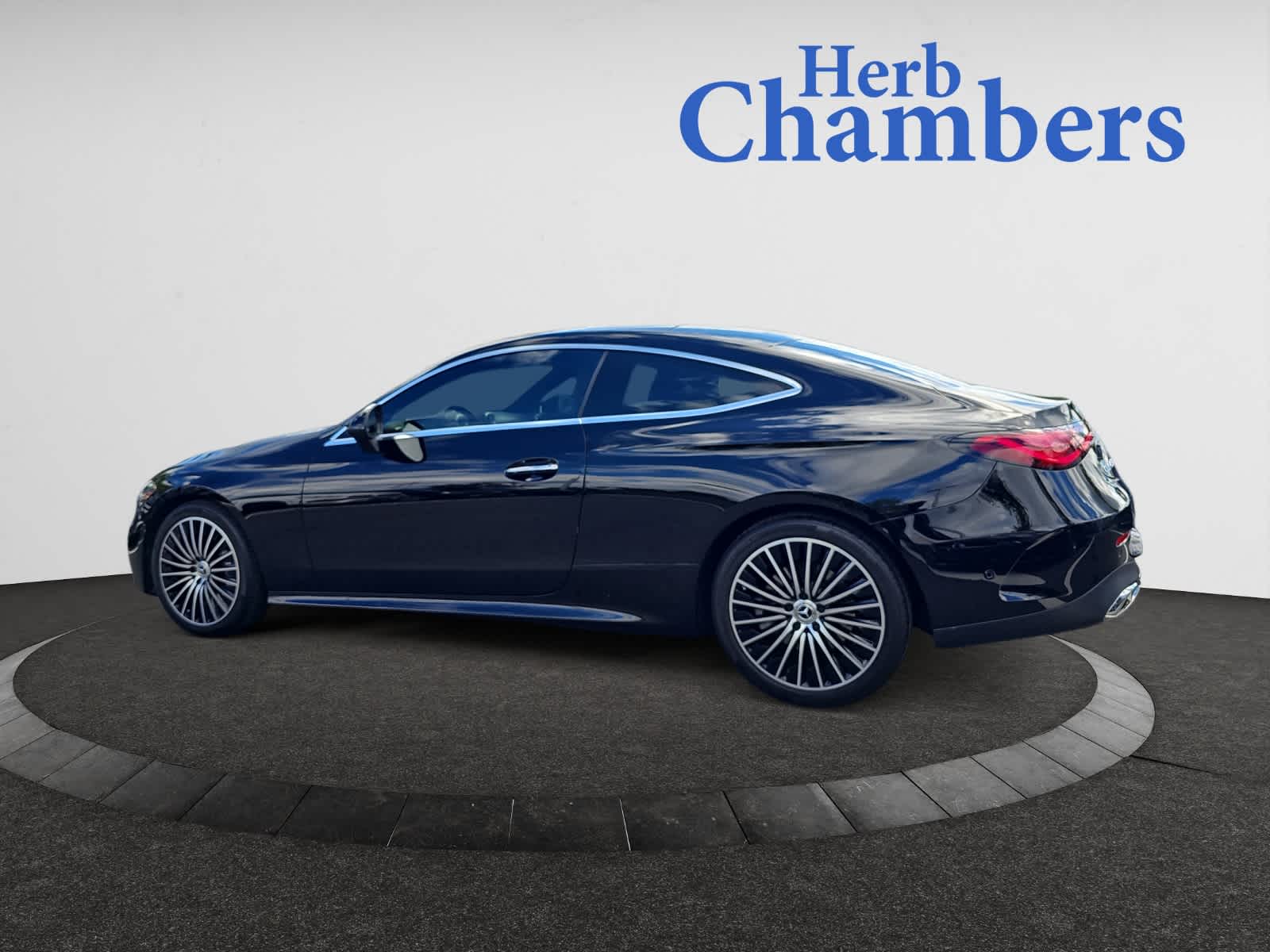 2024 Mercedes Benz CLE 450 4MATIC Coupe photo 3