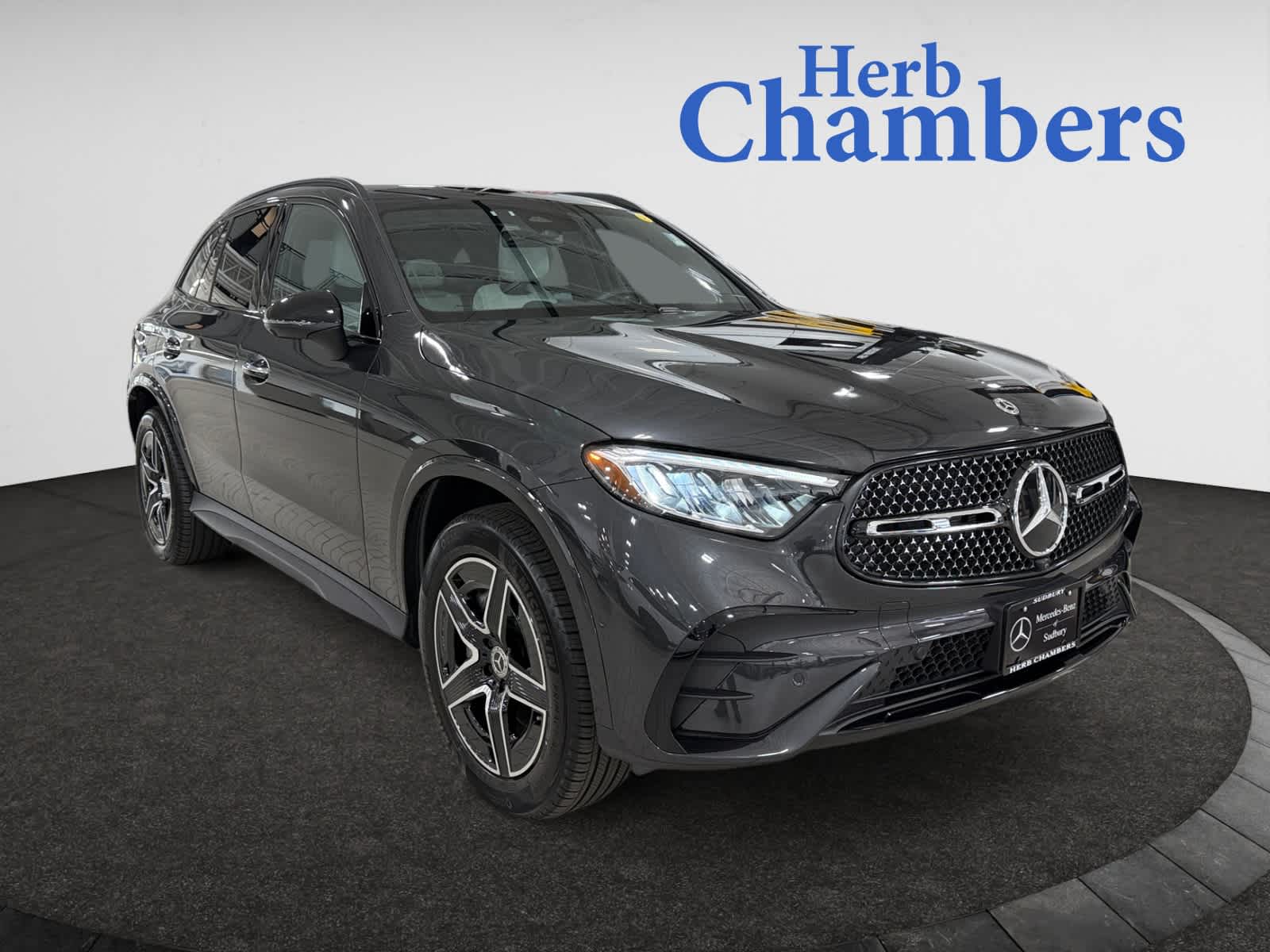 2025 Mercedes-Benz GLC Base's photo