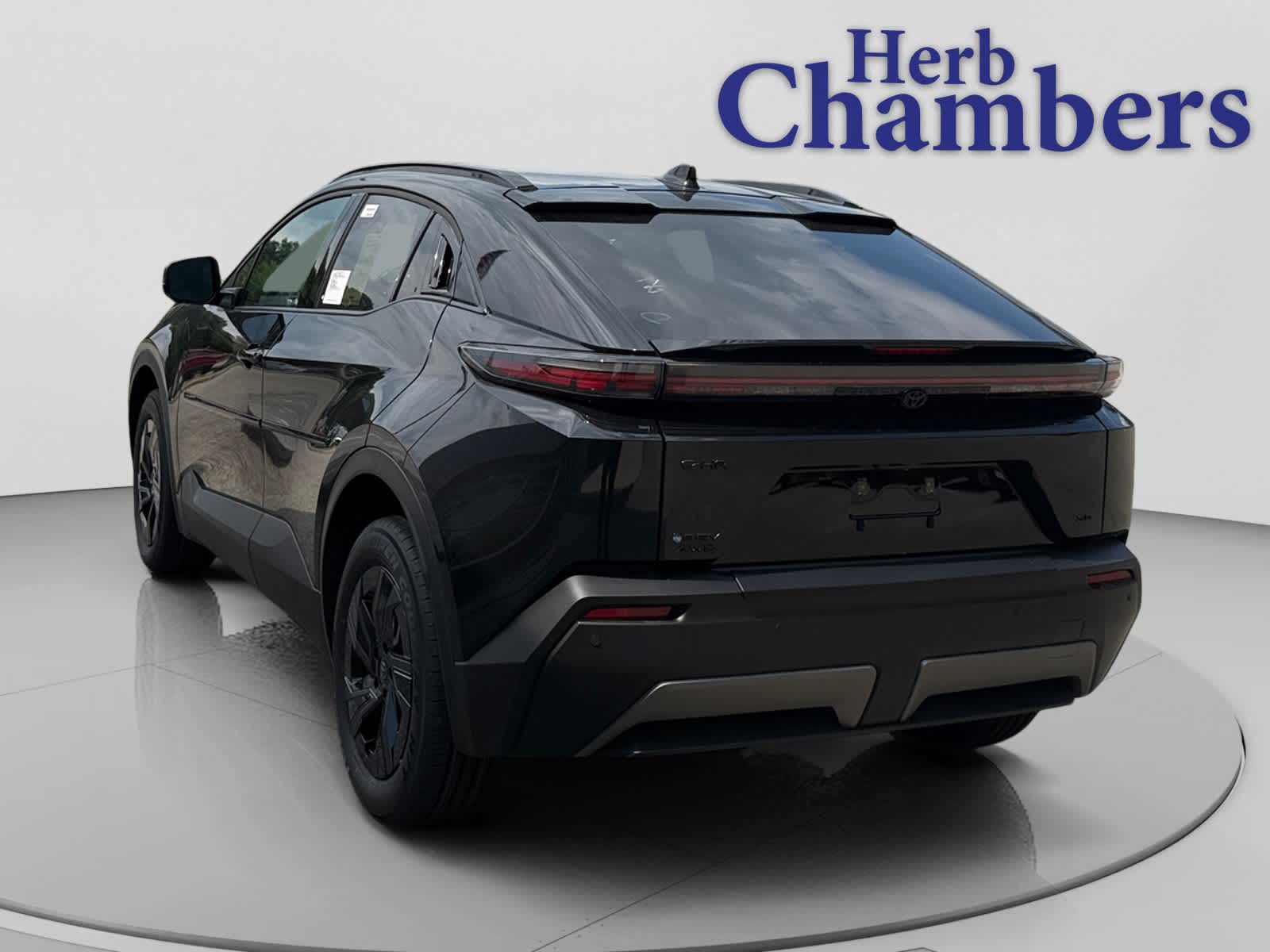 2026 Toyota C-HR SE - Photo 3