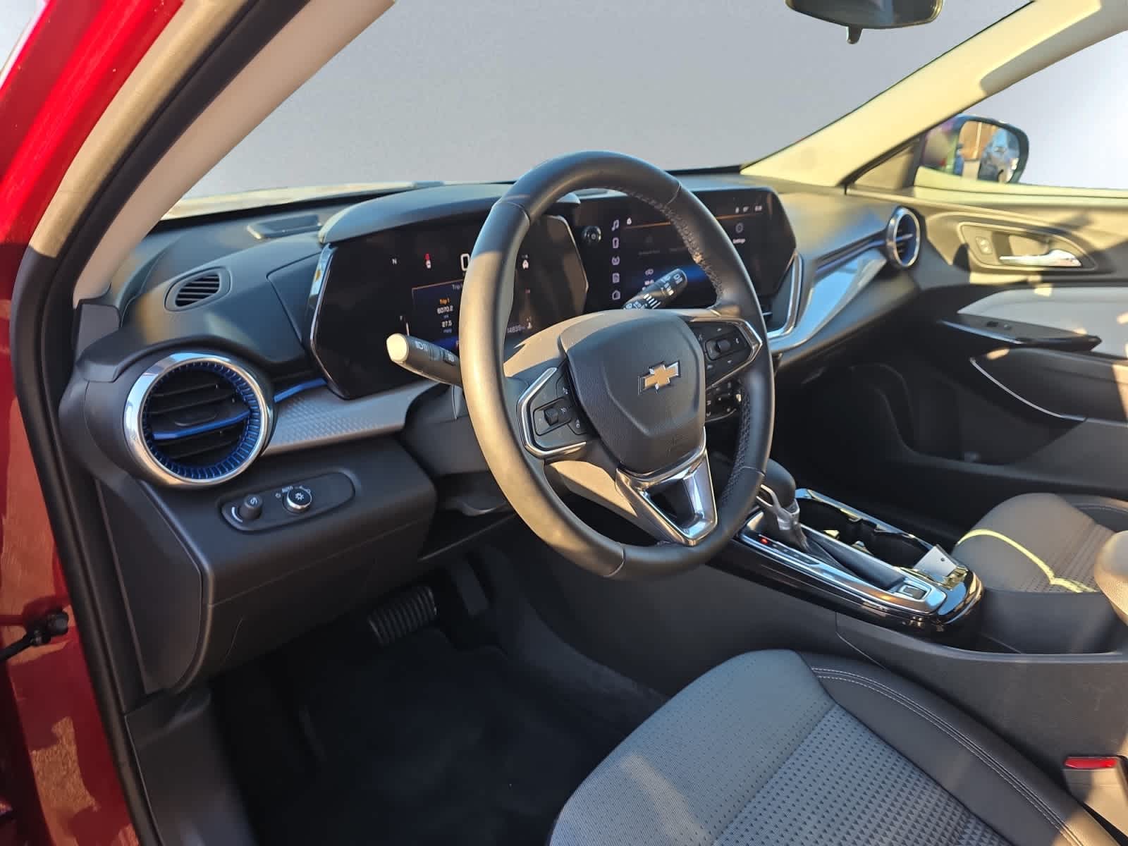 used 2025 Chevrolet Trax car, priced at $25,998