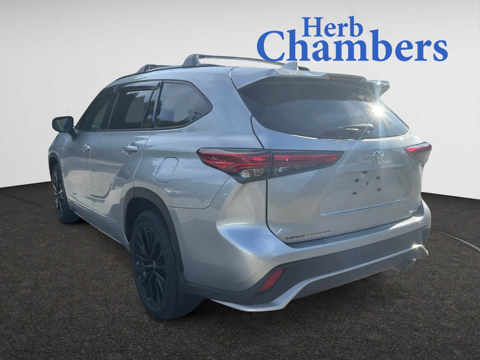 2023 Toyota Highlander XSE photo 3