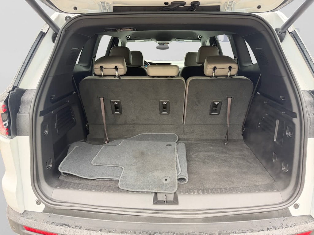 Used 2025 GMC Acadia FWD Elevation SUV