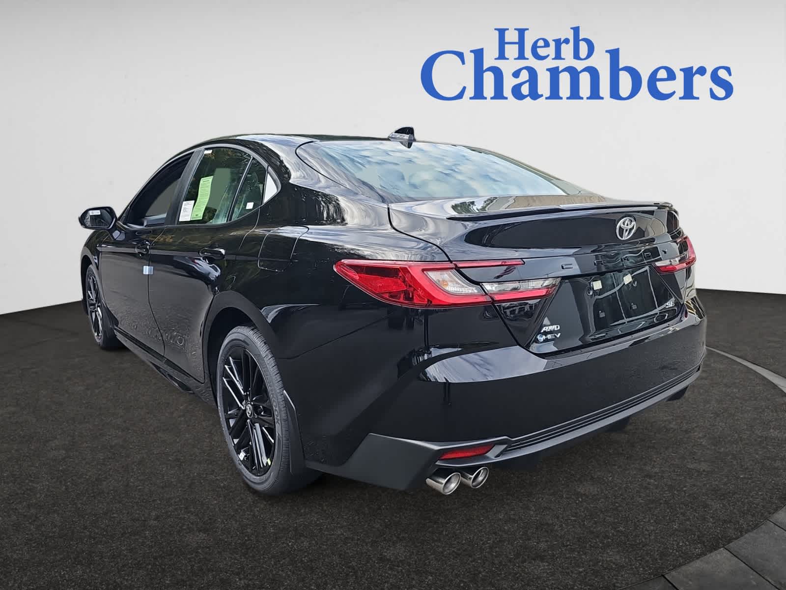 2026 Toyota Camry SE photo 3