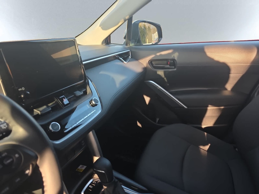 Used 2023 Toyota Corolla Cross LE SUV