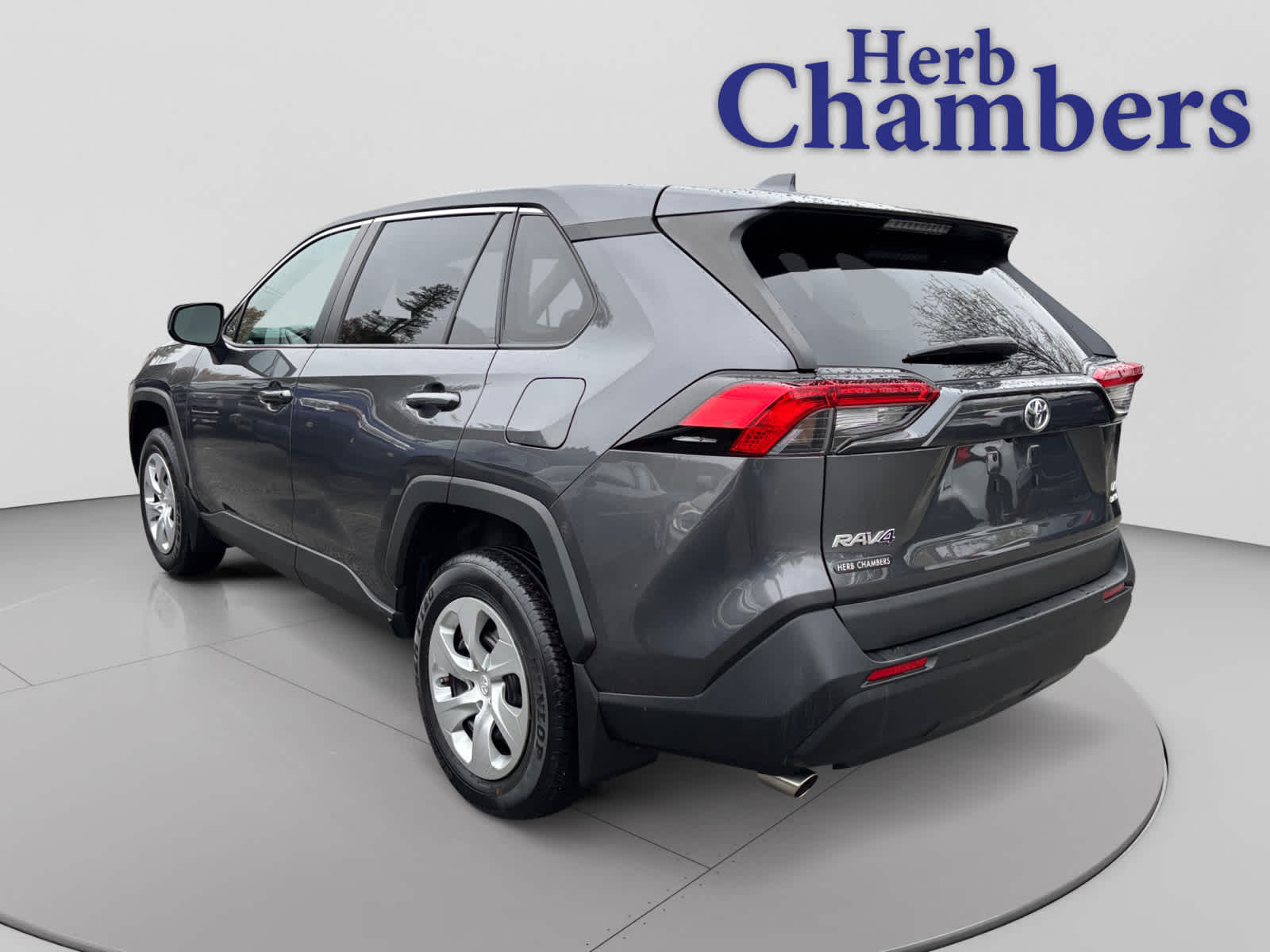 View vehicle photo 3
