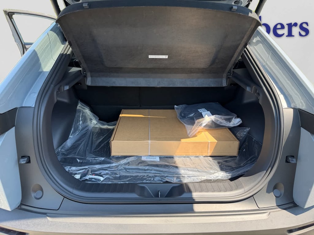 New 2026 Toyota C-HR SE SUV