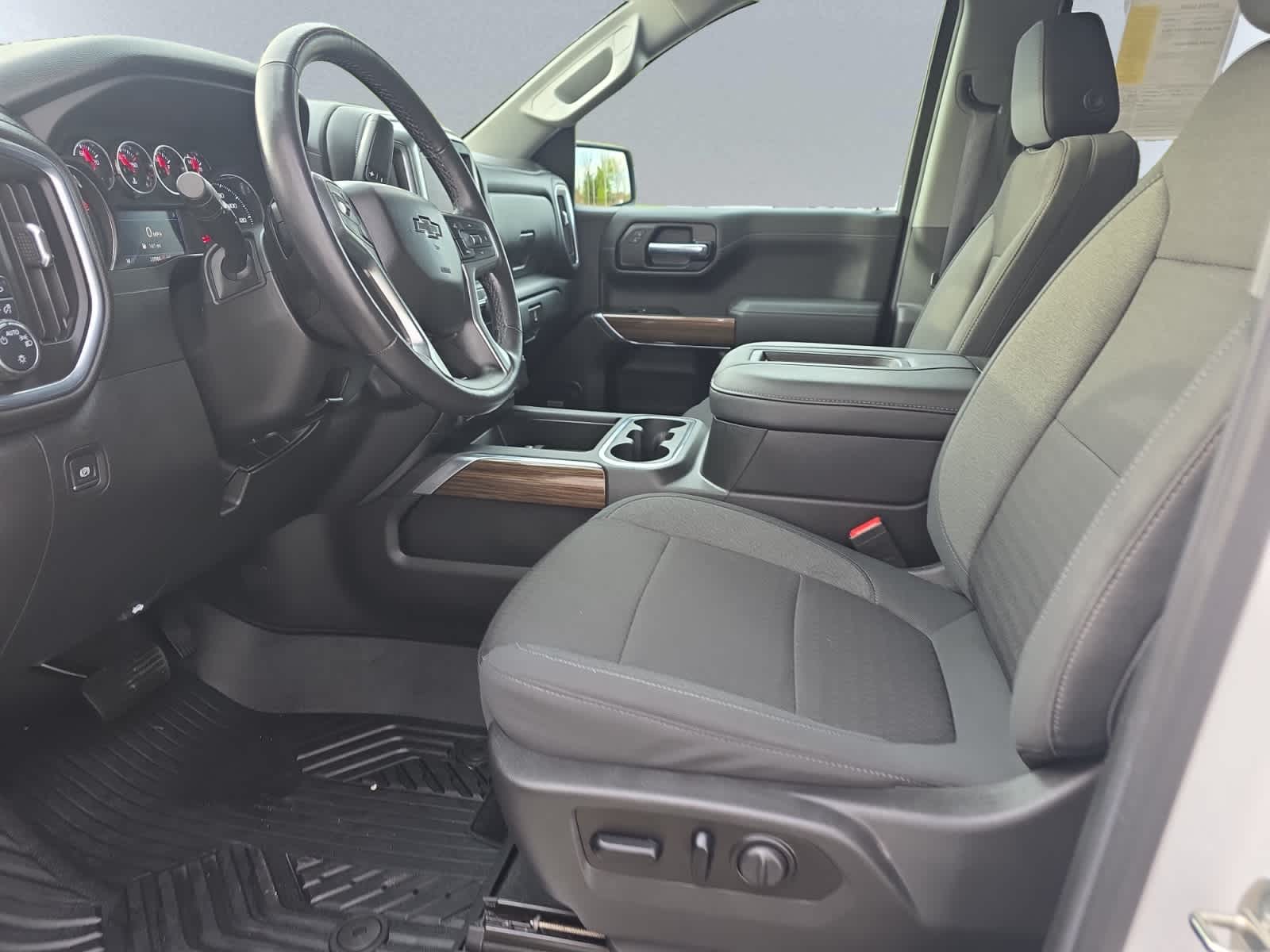 used 2020 Chevrolet Silverado 1500 car, priced at $39,998