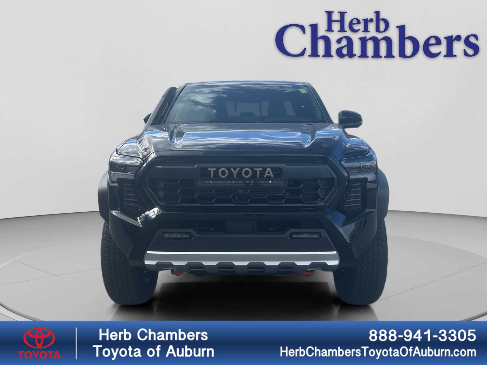 2025 Toyota Tacoma Trailhunter's photo