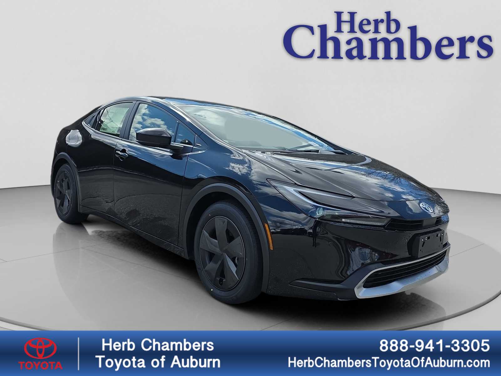 2026 Toyota Prius SE's photo