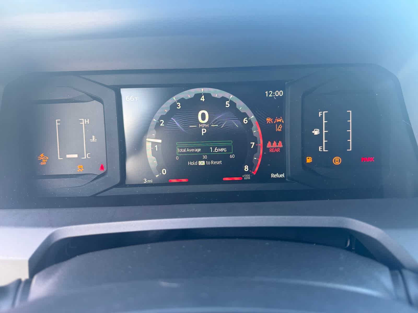 2025 Toyota Tacoma SR5 photo 3