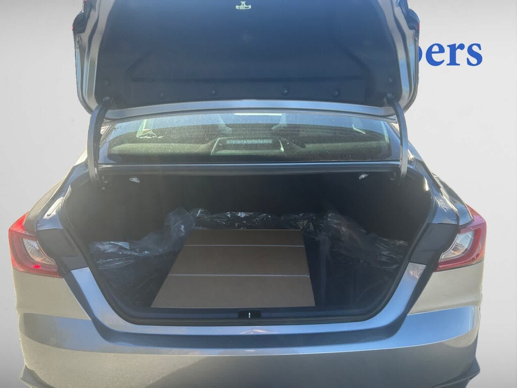 New 2026 Toyota Camry SE Sedan