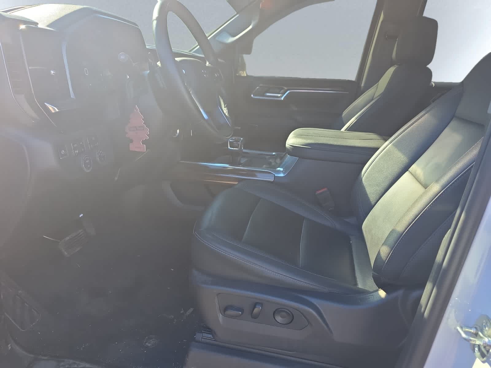 used 2025 Chevrolet Silverado 1500 car, priced at $53,998