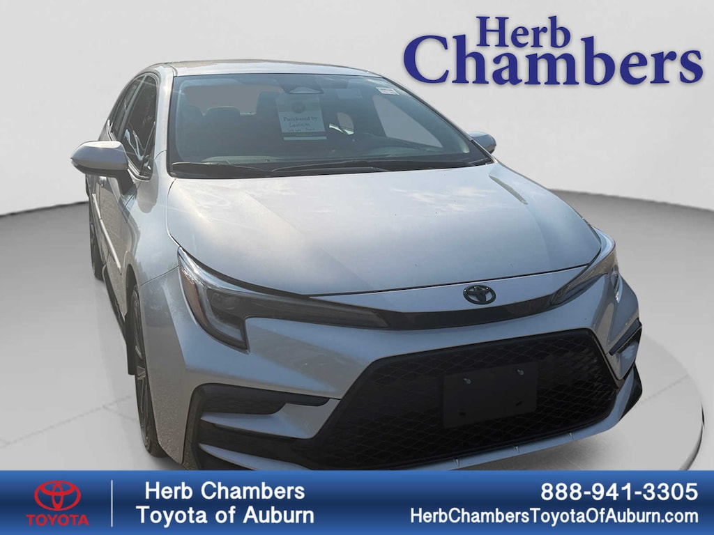 Used 2024 Toyota Corolla SE Sedan