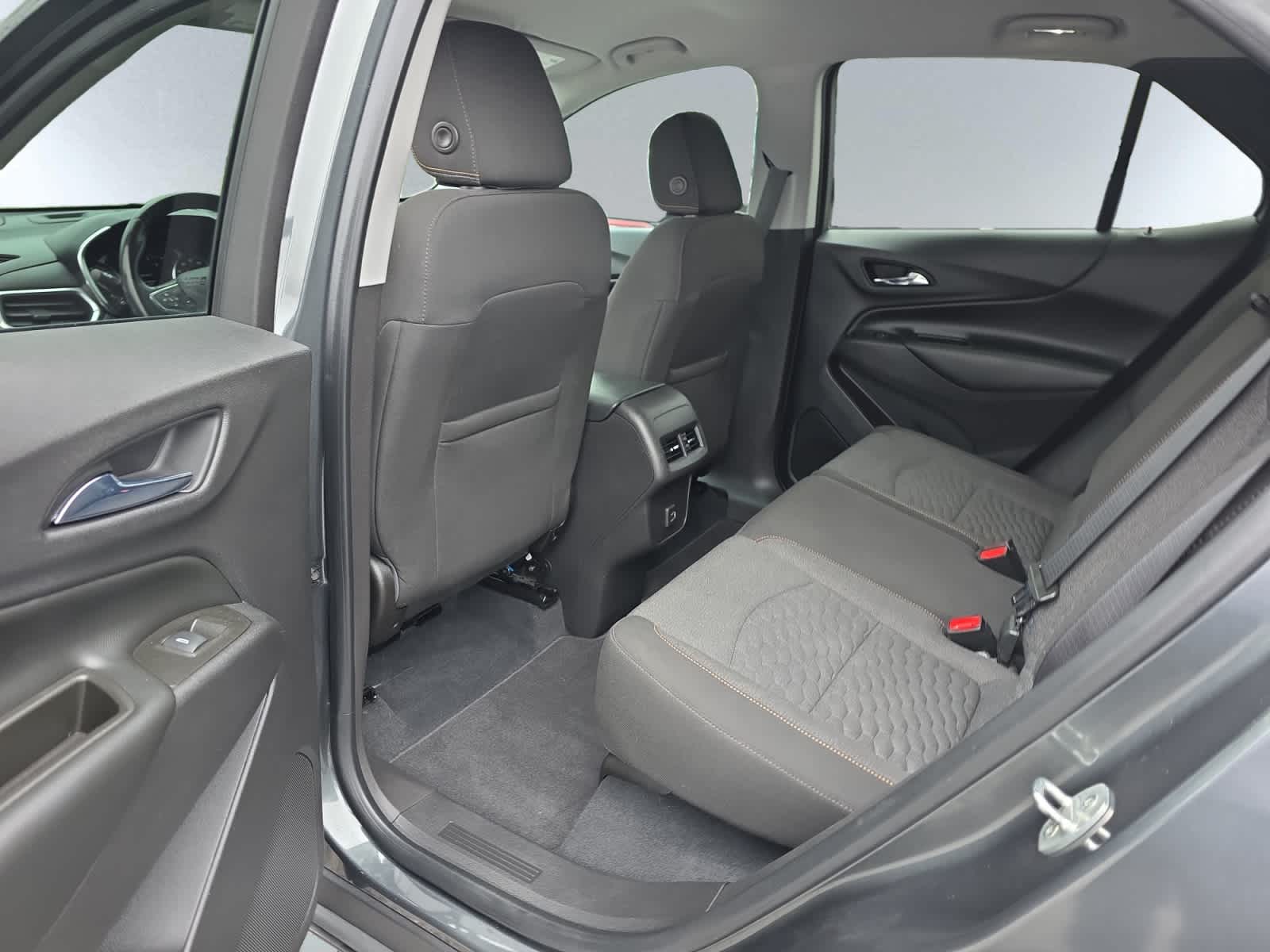 used 2021 Chevrolet Equinox car, priced at $26,998