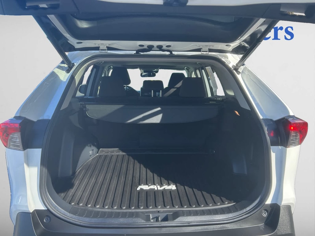 Used 2021 Toyota RAV4 Hybrid XLE SUV