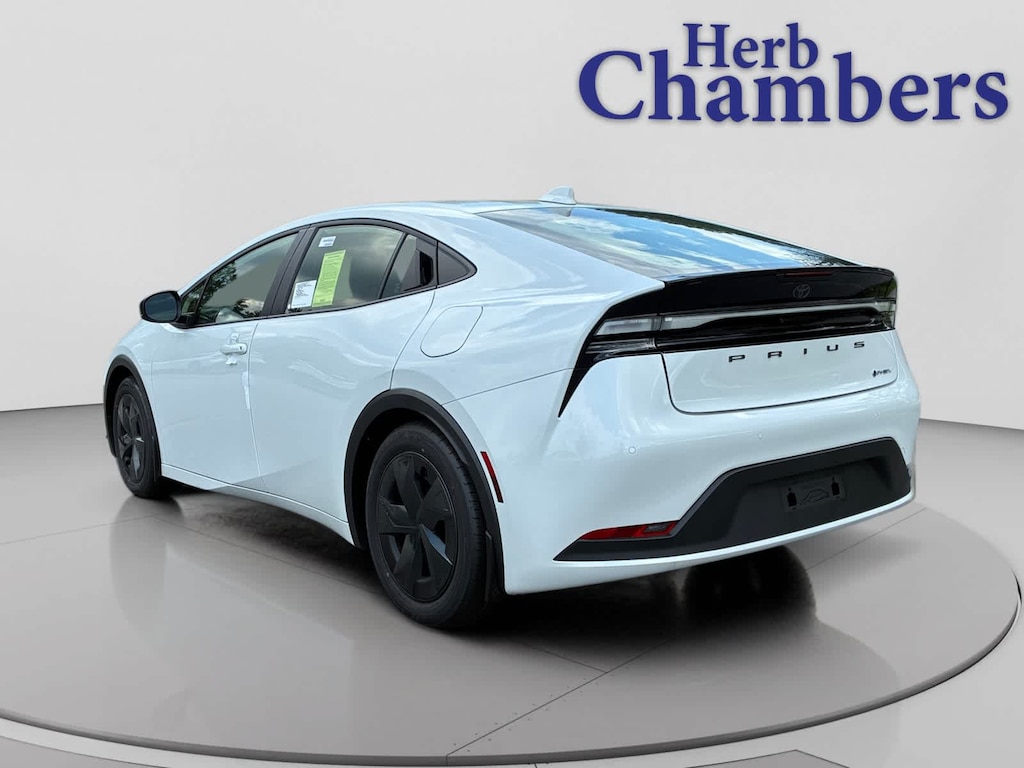 Used 2025 Toyota Prius Plug-In Hybrid SE Sedan