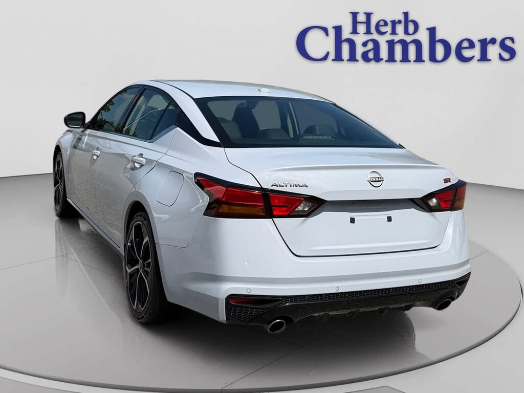Used 2024 Nissan Altima 2.5 SR Sedan