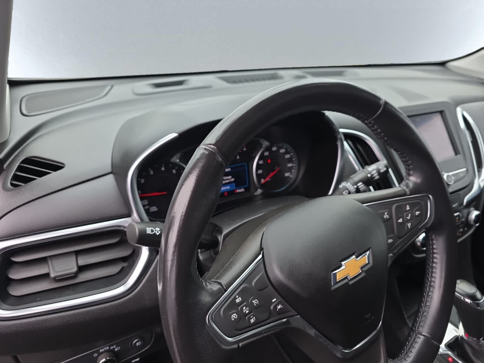 used 2021 Chevrolet Equinox car, priced at $26,998