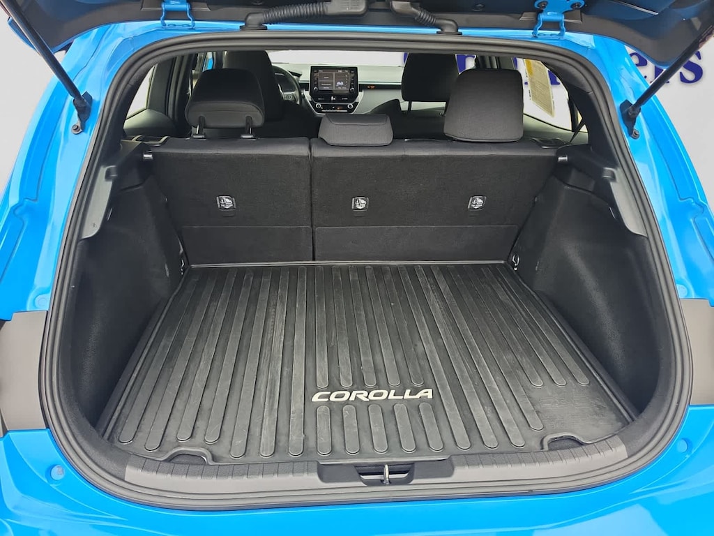 Certified 2021 Toyota Corolla Hatchback SE Sedan