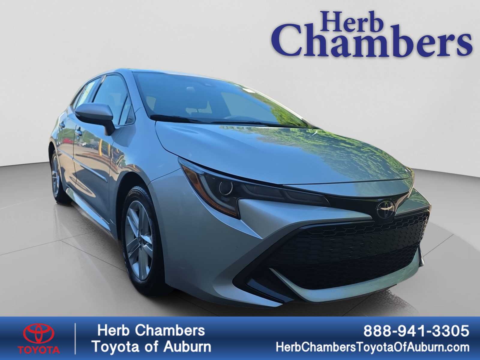 Classic Silver Metallic 2021 Toyota Corolla Hatchback SE FWD Hatchback Front-Wheel Drive Manual