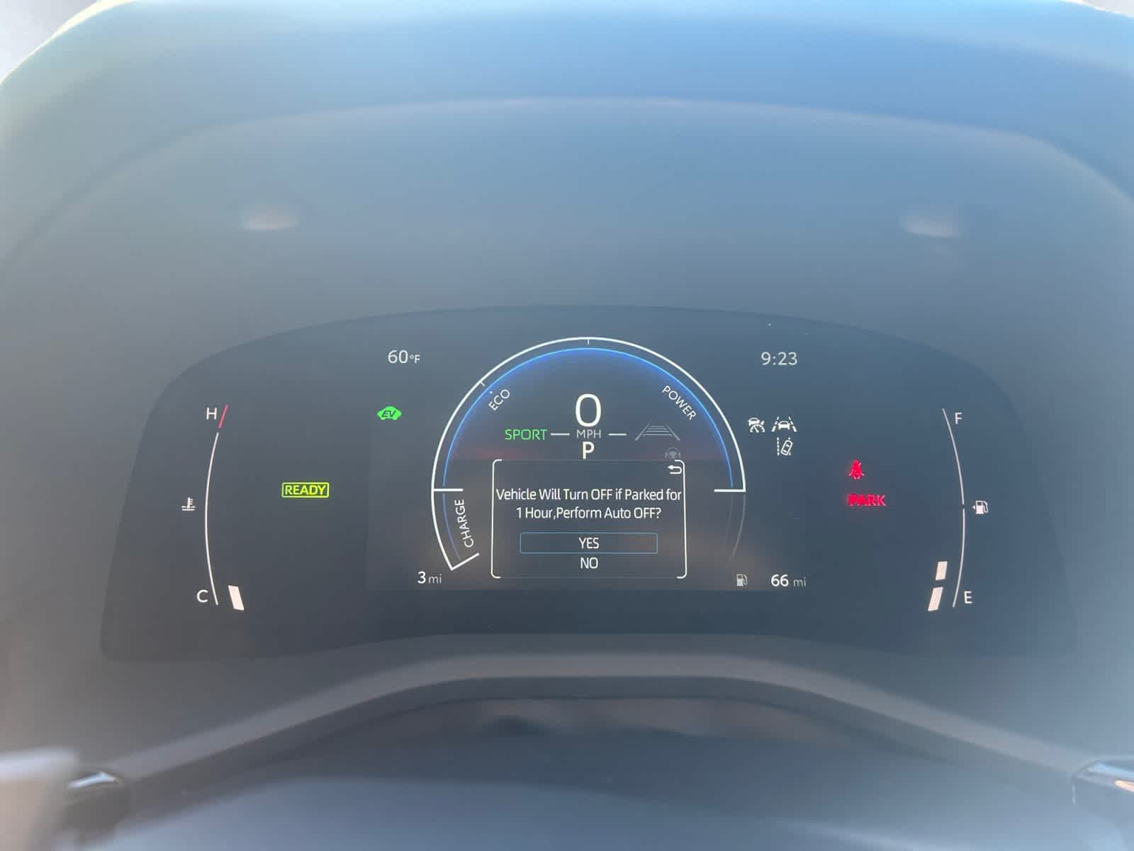 2026 Toyota Camry SE - Photo 5