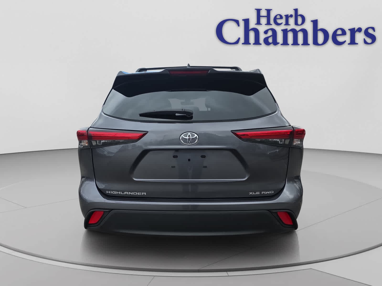 used 2023 Toyota Highlander car, priced at $37,998