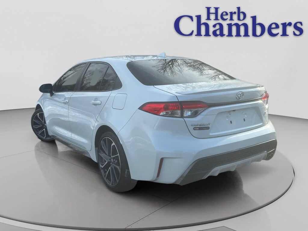 Used 2020 Toyota Corolla SE Sedan