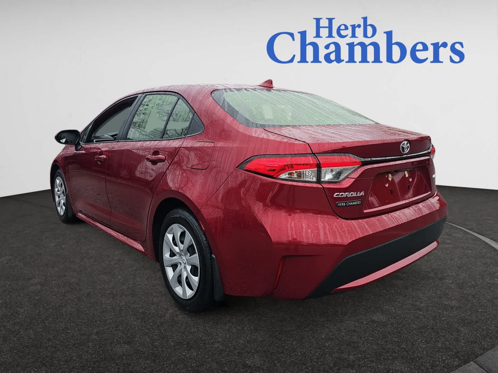 2022 Toyota Corolla LE photo 3