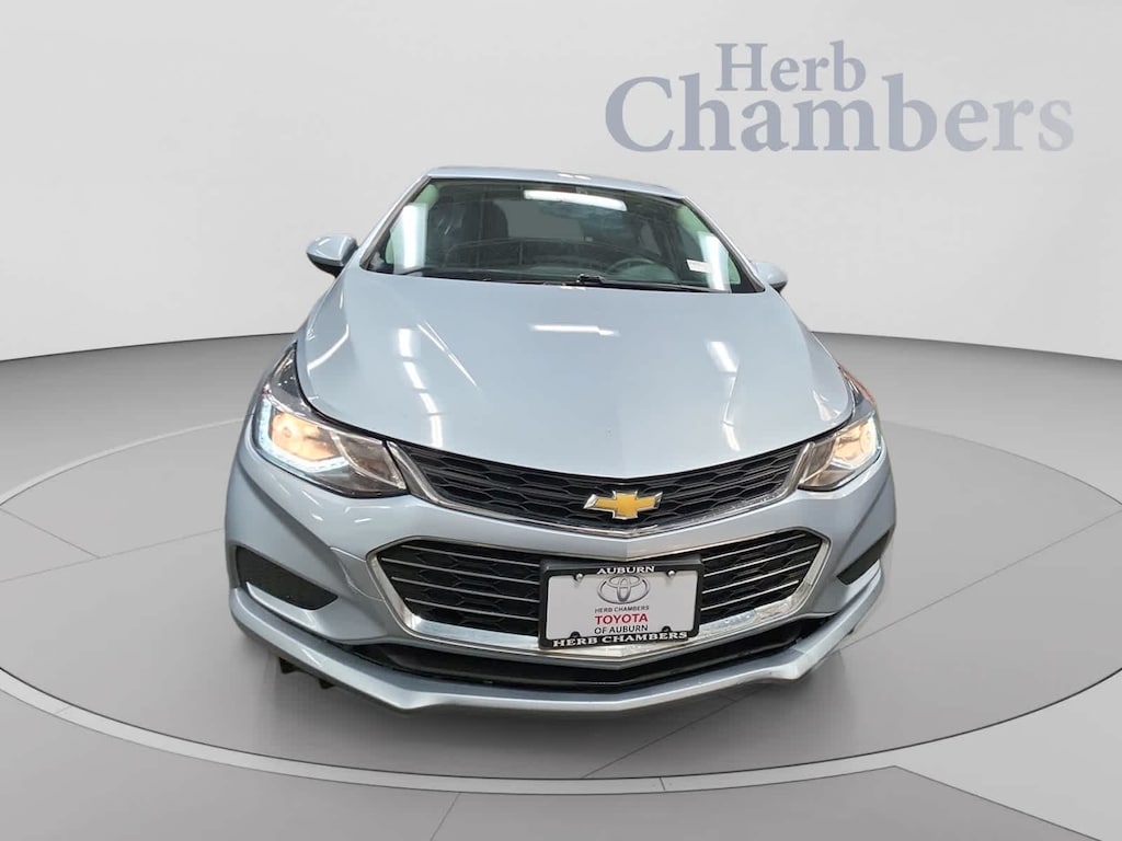 Used 2017 Chevrolet Cruze LT Sedan