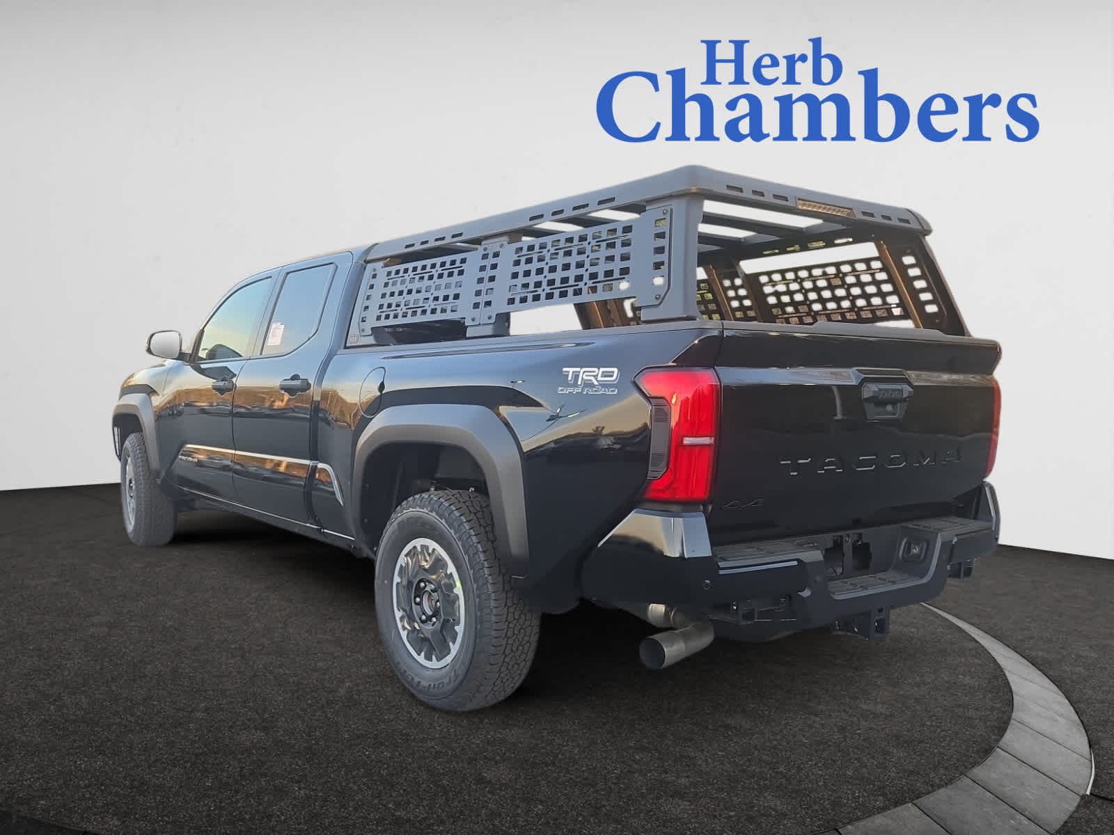 2025 Toyota Tacoma TRD Off-Road photo 3