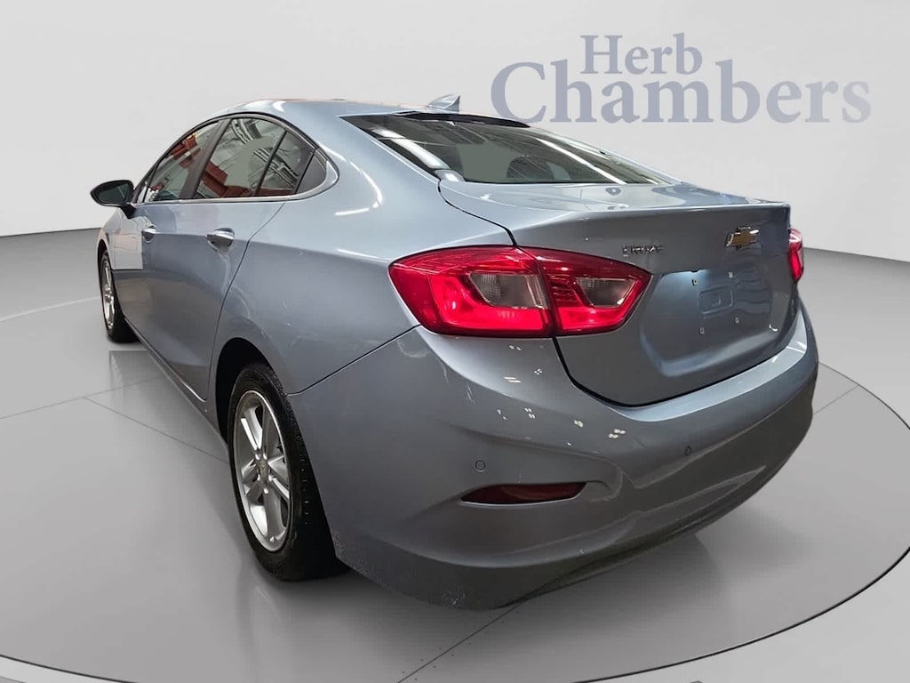 Used 2017 Chevrolet Cruze LT Sedan