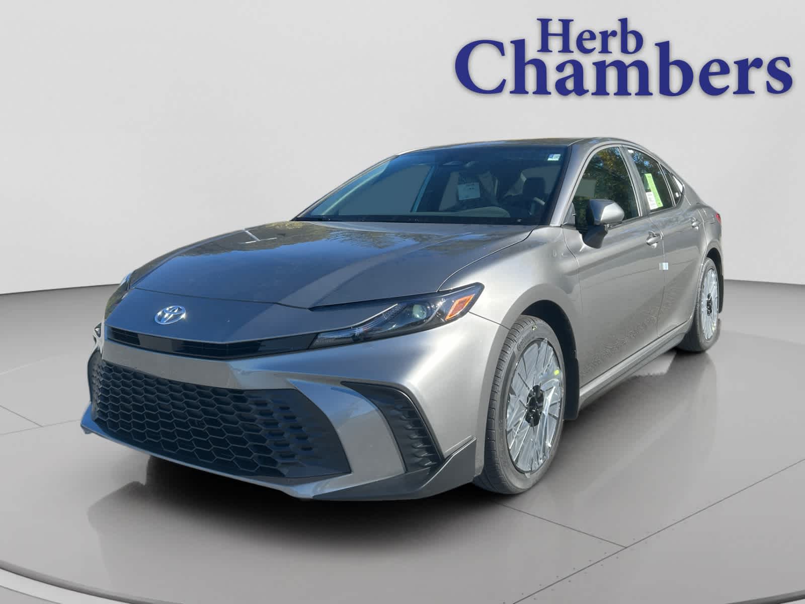 2026 Toyota Camry SE - Photo 10