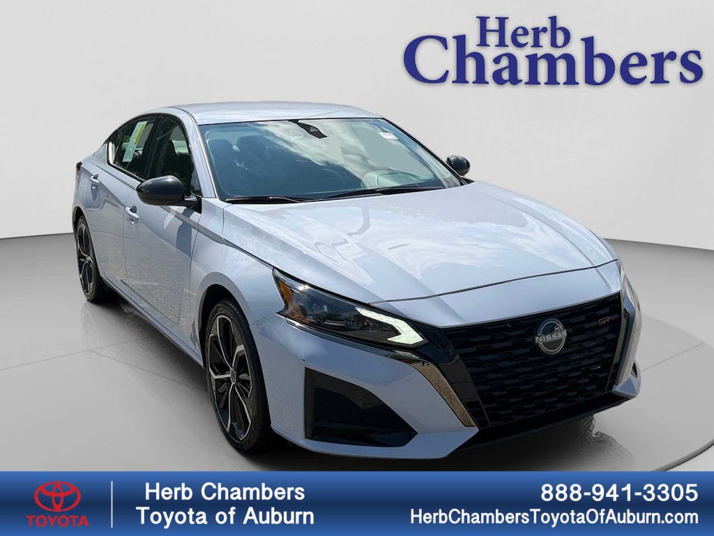 Used 2024 Nissan Altima 2.5 SR Sedan
