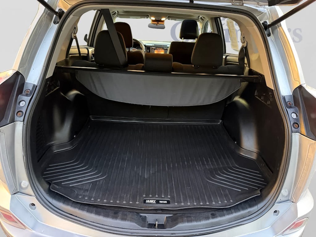 Used 2017 Toyota RAV4 XLE SUV