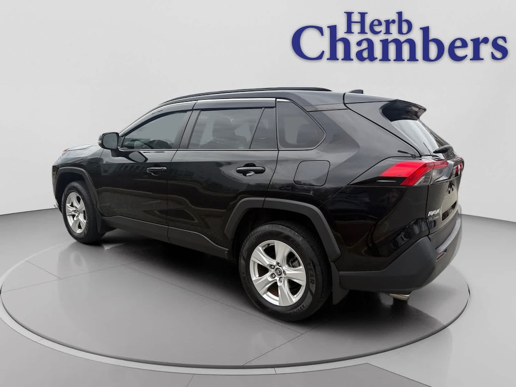 Used 2020 Toyota RAV4 XLE SUV