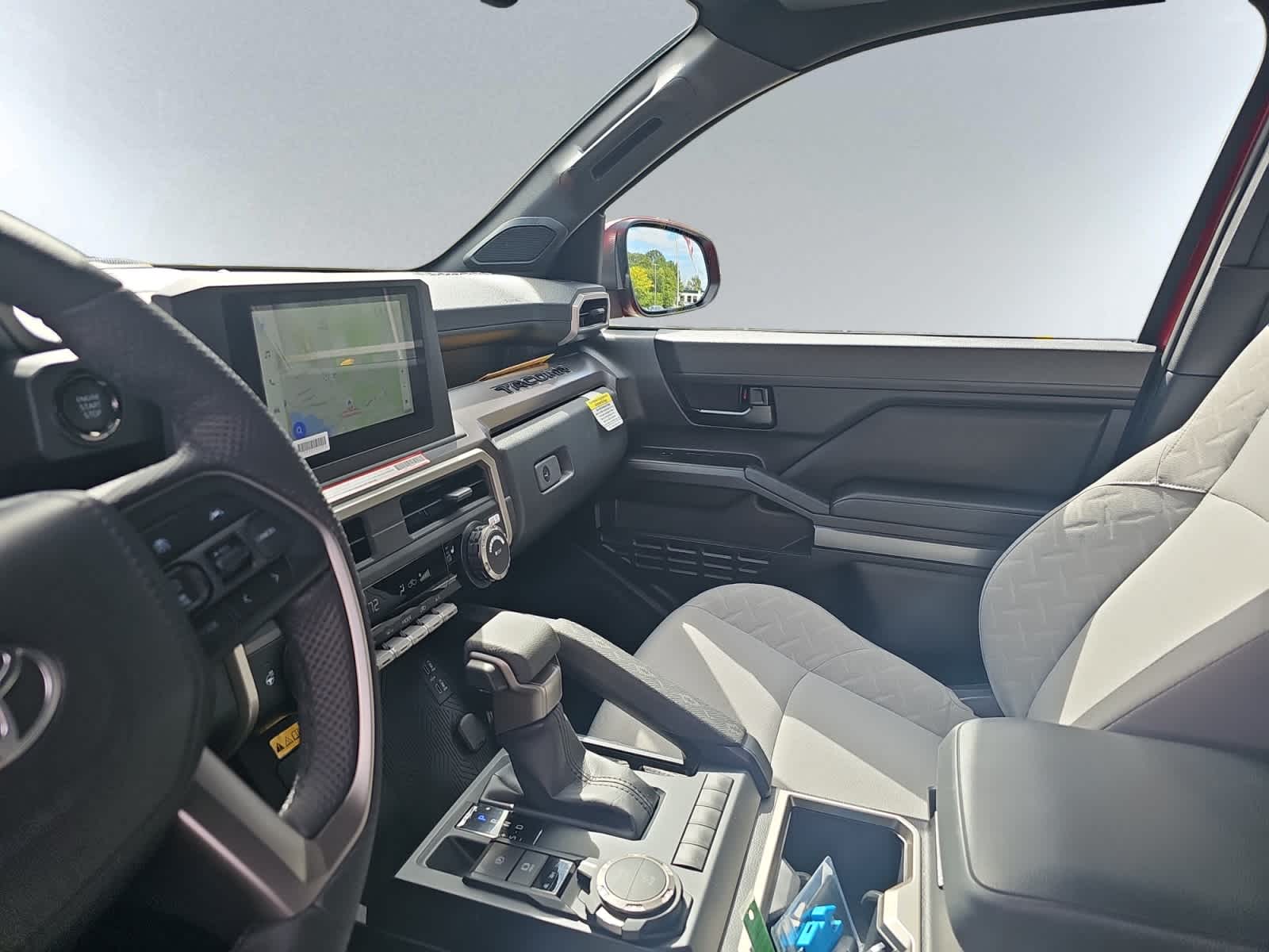 2025 Toyota Tacoma SR5 Double Cab photo 4