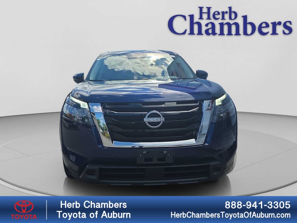 Used 2025 Nissan Pathfinder SV SUV